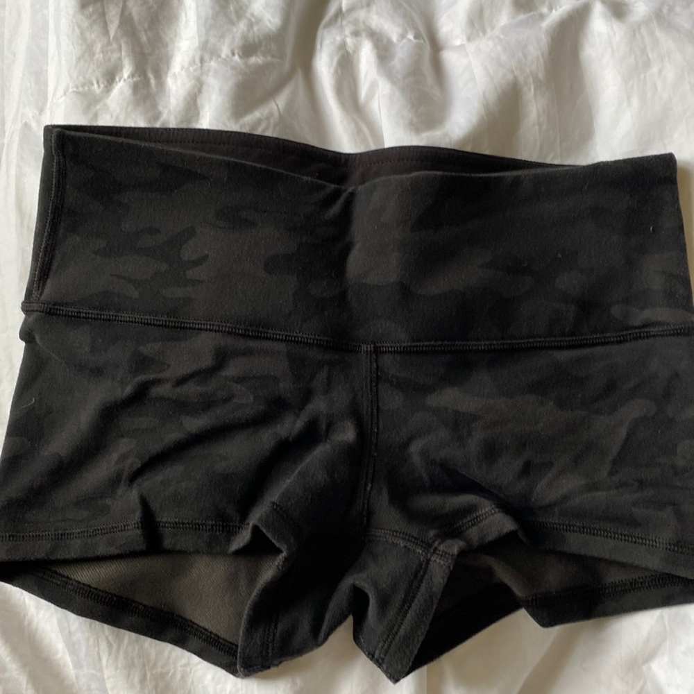 Lulu Lemon spandex shorts